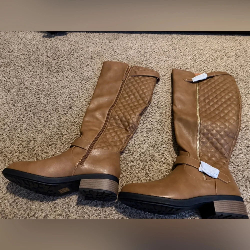 Dream Pairs Women’s Tan Low Heel Quilted Knee-High Riding Boots US 11 NWOB